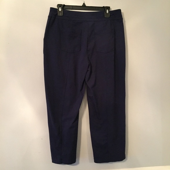 Chico’s Zenergy casual cropped pants Sz 1 ( Sm/m ) - Picture 3 of 7